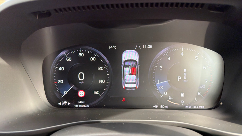 Volvo Xc40 2.0 B4P R DESIGN Pro 5dr AWD Auto Petrol Estate